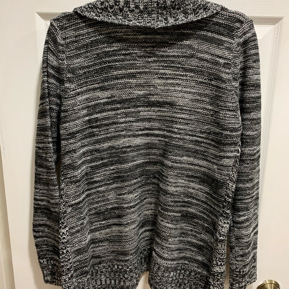 Sweater - Picture 2 of 3